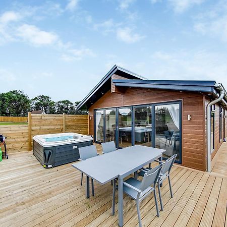 Hotel Noahs Retreat Laceby Exterior foto